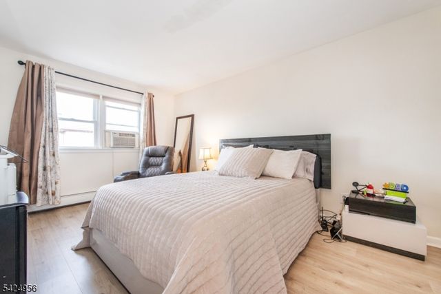 89 Norwood Ave, Lodi Boro, NJ 07644