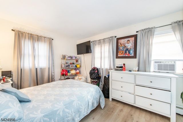 89 Norwood Ave, Lodi Boro, NJ 07644