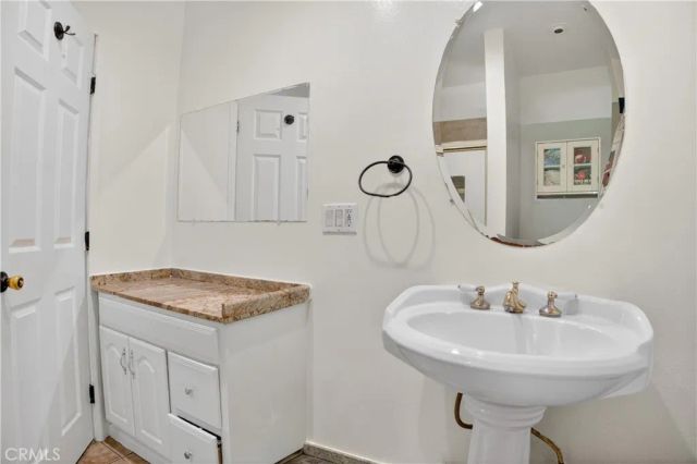 1915 7th, San Fernando, CA 91340
