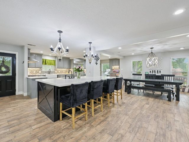 18611 Point Lookout Drive, Nassau Bay, TX 77058