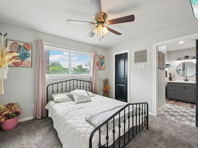 18611 Point Lookout Drive, Nassau Bay, TX 77058