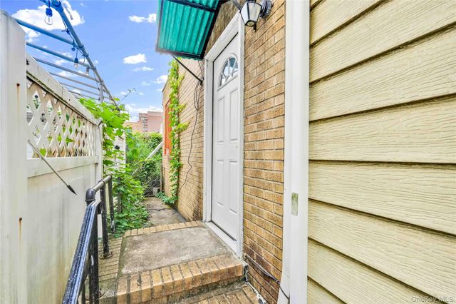 172-15 89th Avenue, Jamaica, NY 11432