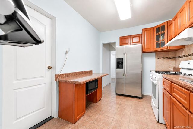 172-15 89th Avenue, Jamaica, NY 11432