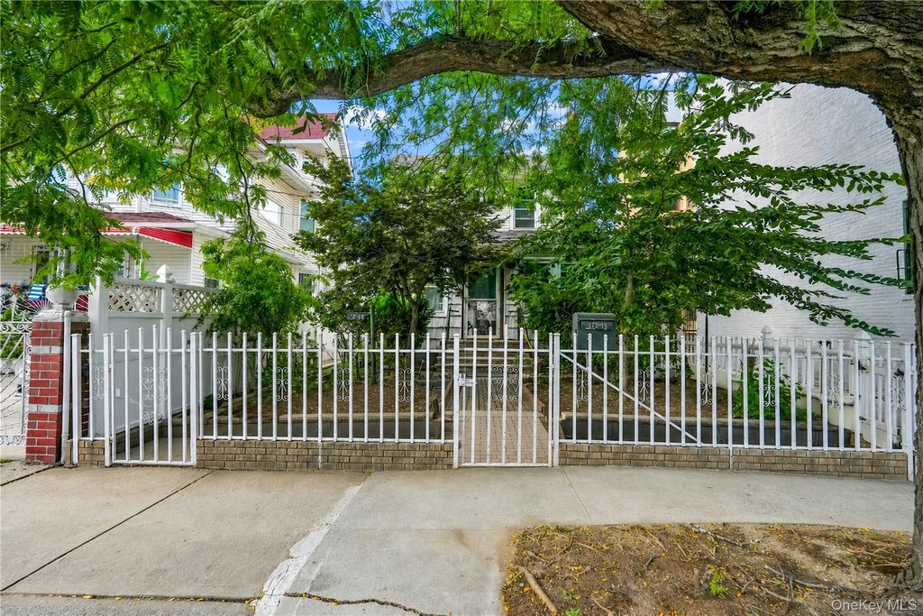 172-15 89th Avenue, Jamaica, NY 11432 — exterior