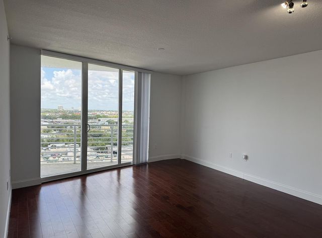 1551 N Flagler Drive 1410, West Palm Beach, FL 33401