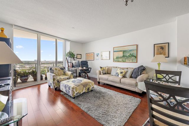 1551 N Flagler Drive 1410, West Palm Beach, FL 33401