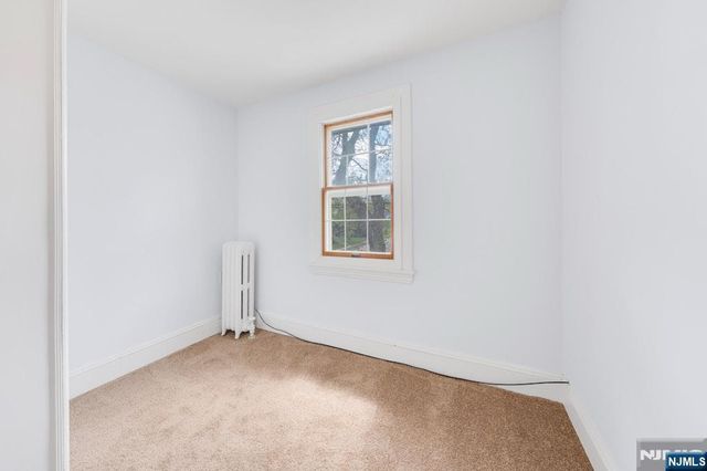 121 Hillside Avenue, Teaneck, NJ 07666