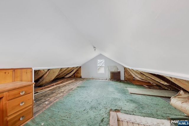 121 Hillside Avenue, Teaneck, NJ 07666