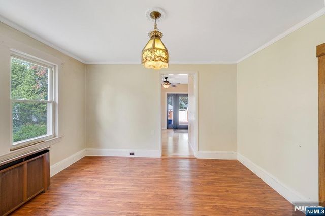 121 Hillside Avenue, Teaneck, NJ 07666