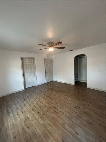 702 LEMON AVE, Dundee, FL 33838