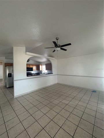 702 LEMON AVE, Dundee, FL 33838