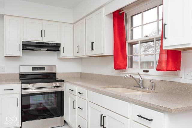 6030 N Emerson Avenue, Indianapolis, IN 46220