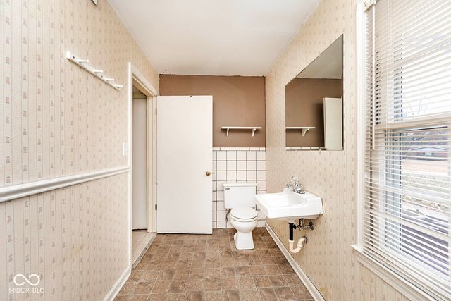 6030 N Emerson Avenue, Indianapolis, IN 46220