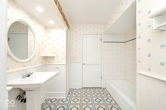 6030 N Emerson Avenue, Indianapolis, IN 46220