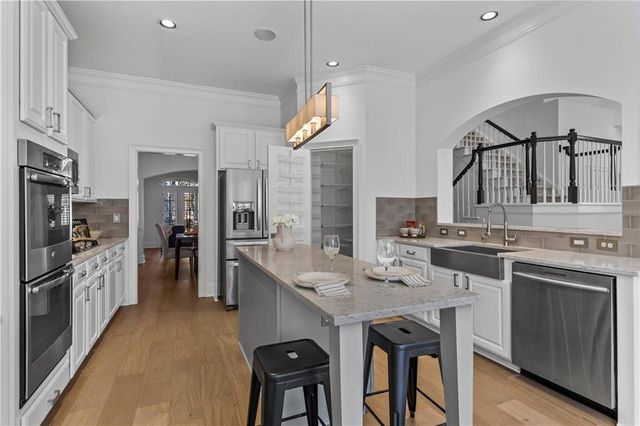 285 Wembley Circle, Atlanta, GA 30328