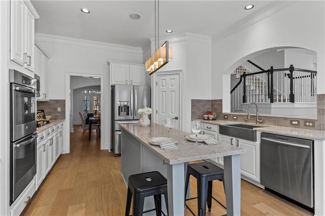 285 Wembley Circle, Atlanta, GA 30328