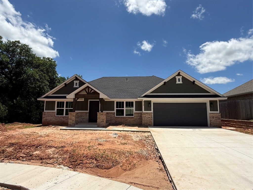 912 Dahlia Lane, Noble, OK 73068