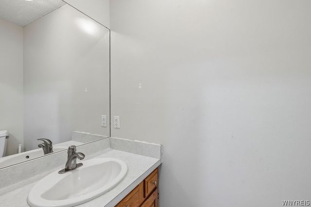 67 Island Park Drive, Grand Island, NY 14072