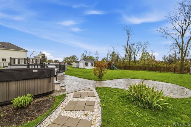 67 Island Park Drive, Grand Island, NY 14072