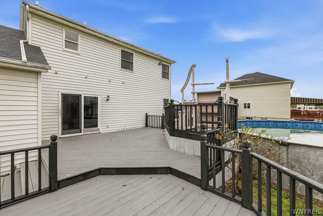 67 Island Park Drive, Grand Island, NY 14072