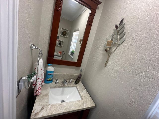 7009 SALINAS COURT, Tampa, FL 33634