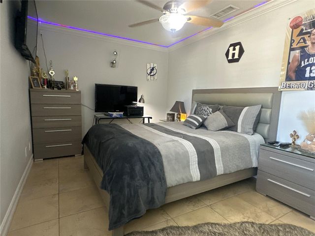 7009 SALINAS COURT, Tampa, FL 33634