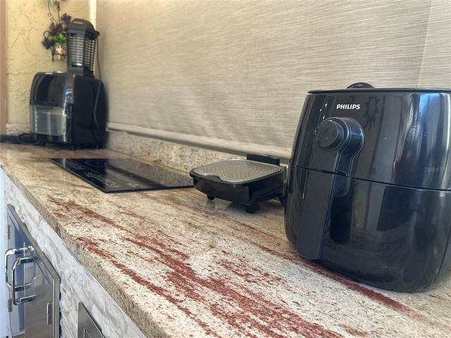 7009 SALINAS COURT, Tampa, FL 33634