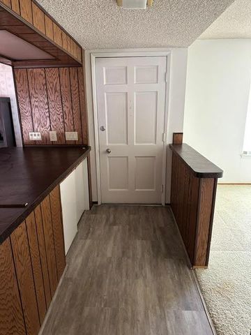 2424 Zinfandel Dr, Rancho Cordova, CA 95670