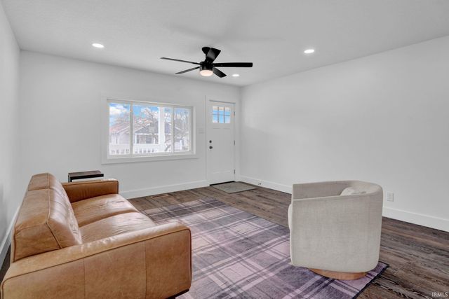 1907 11th Street, Bedford, IN 47421