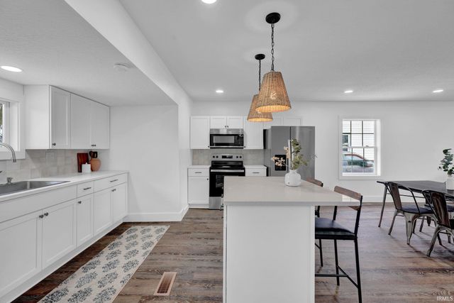 1907 11th Street, Bedford, IN 47421