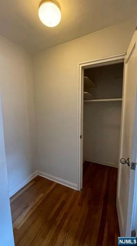 2337 Hudson Terrace B14, Fort Lee, NJ 07024