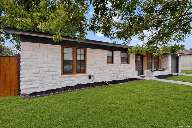 458 Maplewood Ln, San Antonio, TX 78216