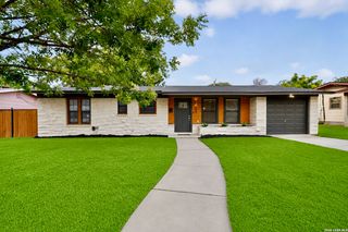 458 Maplewood Ln, San Antonio, TX 78216