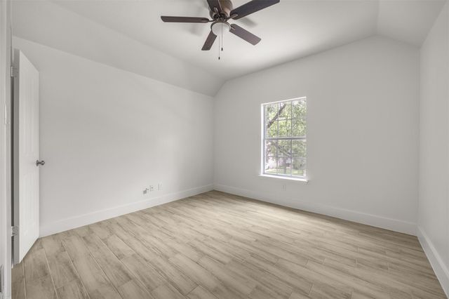 8104 Broken Branch DR, Round Rock, TX 78681