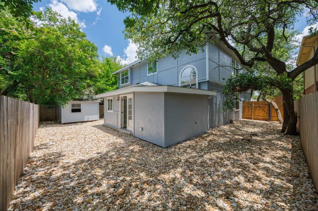 8104 Broken Branch DR, Round Rock, TX 78681