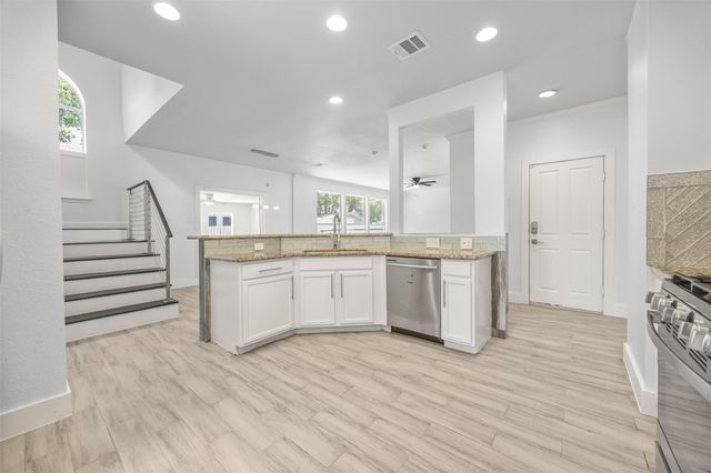 8104 Broken Branch DR, Round Rock, TX 78681