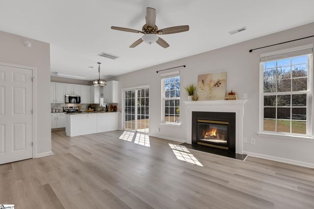 6 Kylemore Lane, Greer, SC 29650