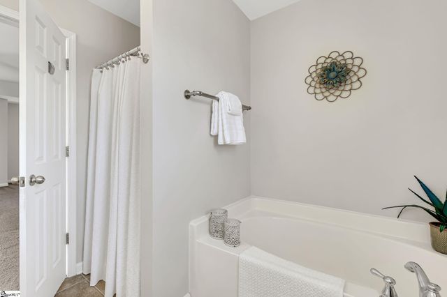 6 Kylemore Lane, Greer, SC 29650