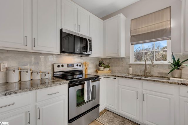 6 Kylemore Lane, Greer, SC 29650