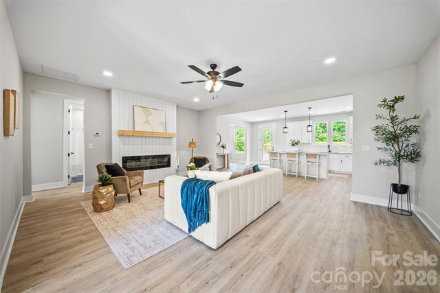 210 Silver Creek Drive, Concord, NC 28027