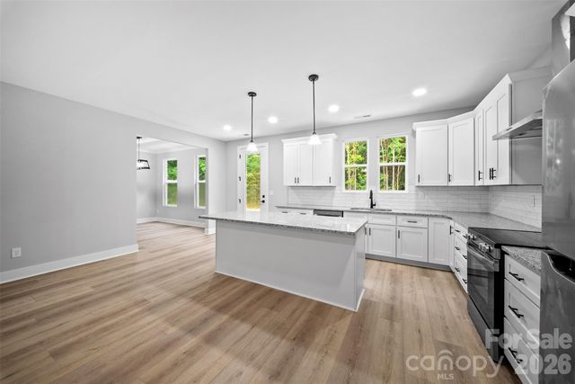 210 Silver Creek Drive, Concord, NC 28027