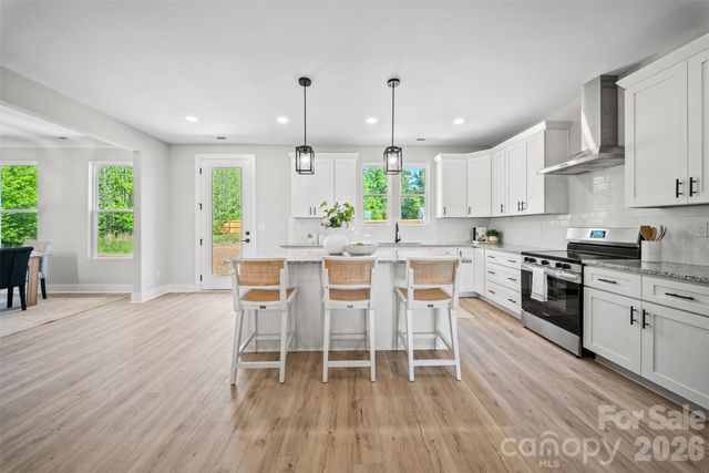 210 Silver Creek Drive, Concord, NC 28027