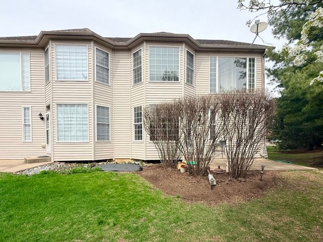 930 CASE Street 930, Naperville, IL 60563