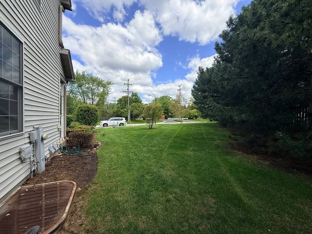 930 CASE Street 930, Naperville, IL 60563