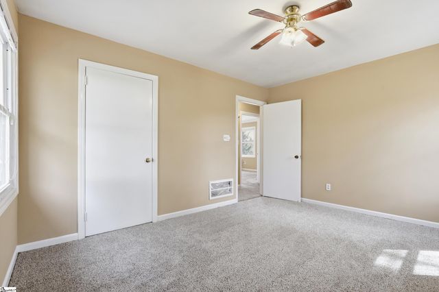 136 Orchard Drive, Liberty, SC 29657