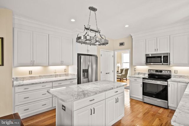 38607 MILLSTONE DRIVE, Purcellville, VA 20132