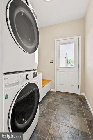 38607 MILLSTONE DRIVE, Purcellville, VA 20132