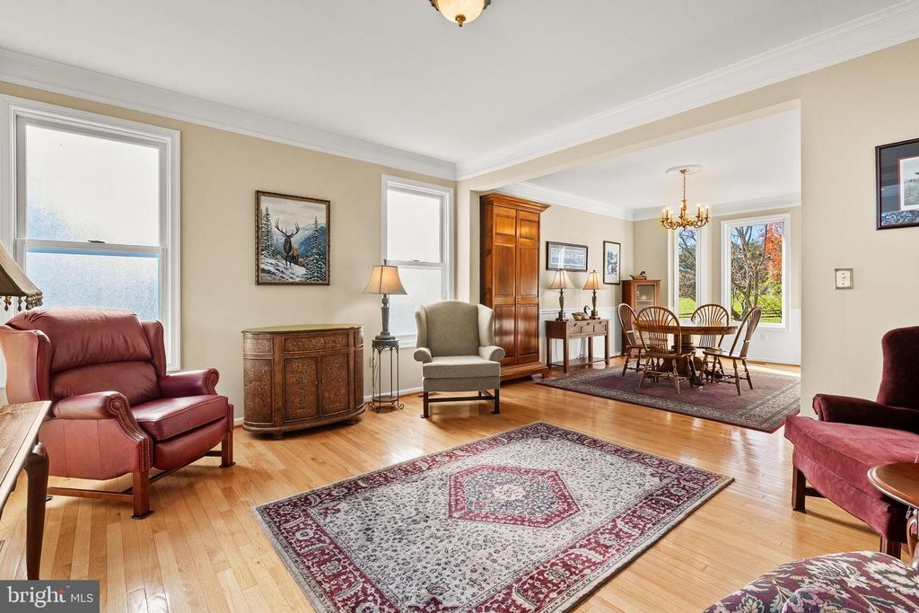 Image 15 of property listing at 38607 MILLSTONE DRIVE, Purcellville, VA 20132