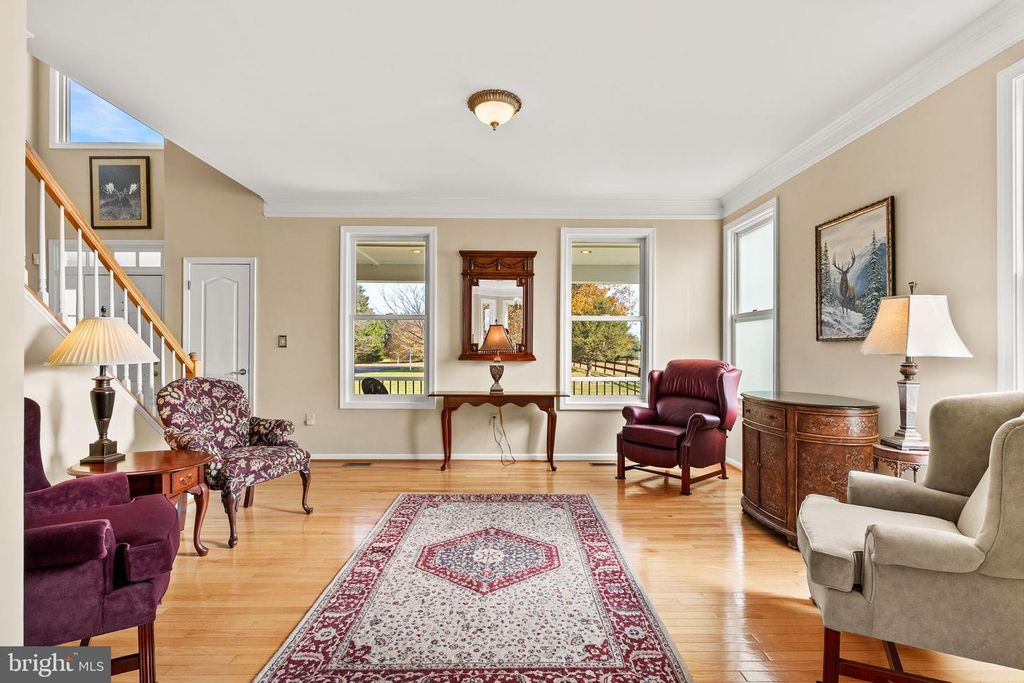 Image 17 of property listing at 38607 MILLSTONE DRIVE, Purcellville, VA 20132