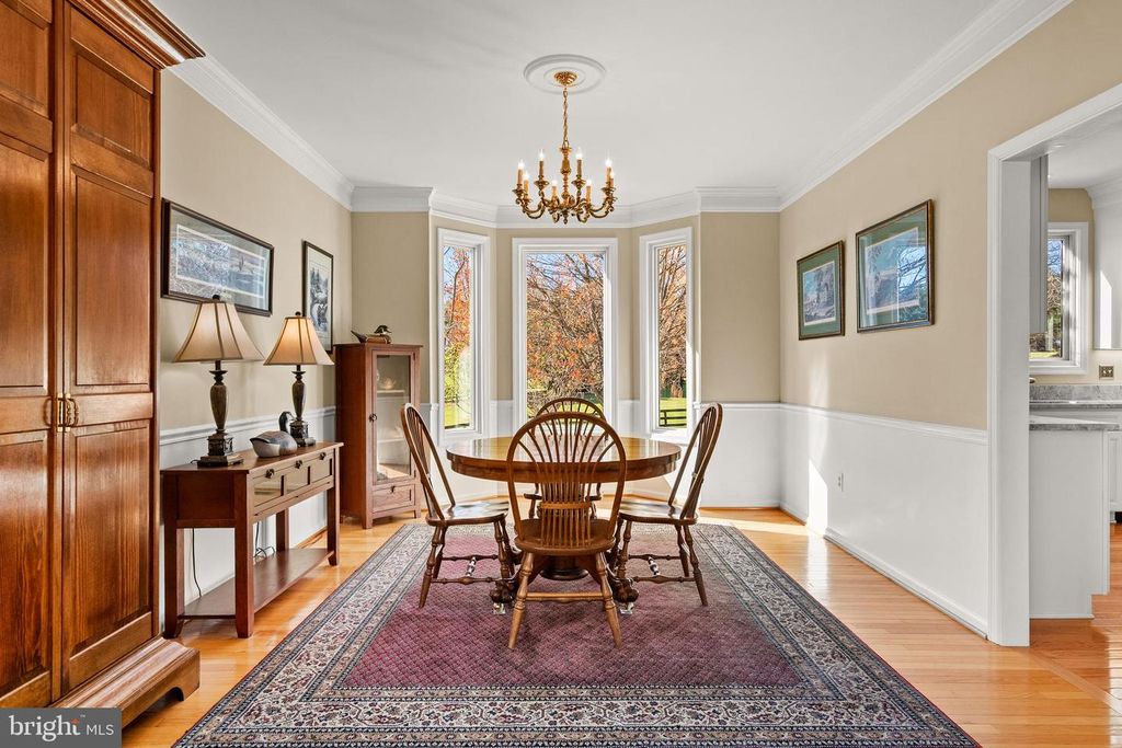 Image 19 of property listing at 38607 MILLSTONE DRIVE, Purcellville, VA 20132